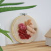 Tableau textile Beige et Rouge – Image 3